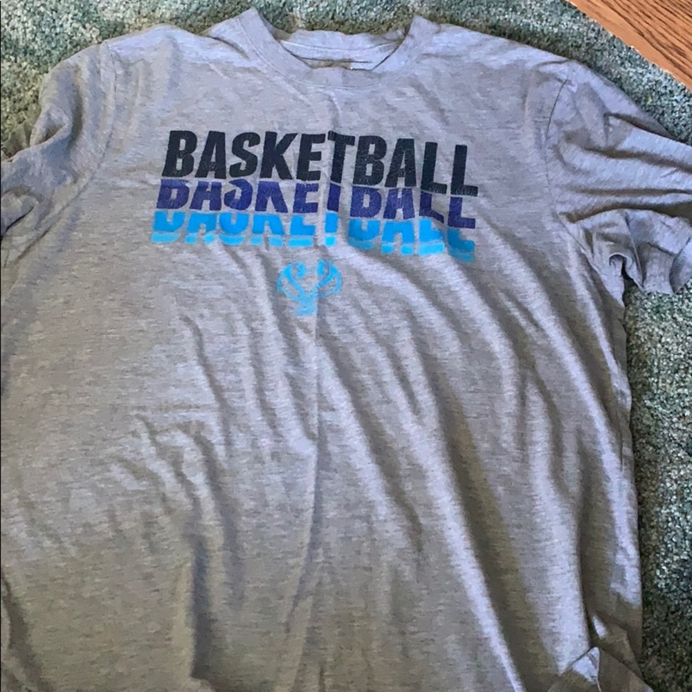 Under armour t shirt